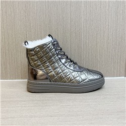 Женские зимние ботинки