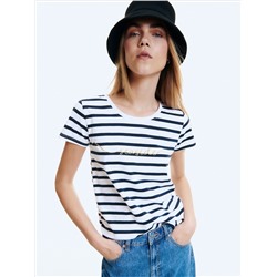 T-Shirt im Regular-Fit mit Applikation