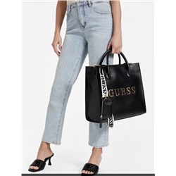Caracara Tote