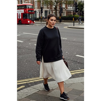 Siyah Kalın İçi Polarlı Yırtmaçlı Oversize/Bol Kesim Örme Büyük Beden Sweatshirt TBBAW24AO00003