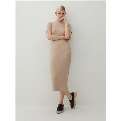 Kleid aus Rippstrickjersey