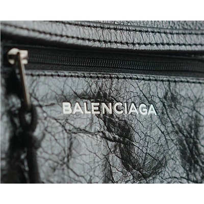 Balenciag*a  женская сумка - кошелек, высококачественная реплика ( цена на оф сайте выше 70 000 )