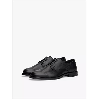 Paneled Leather Derby Shoe