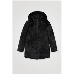 Chaqueta slim acolchada capucha