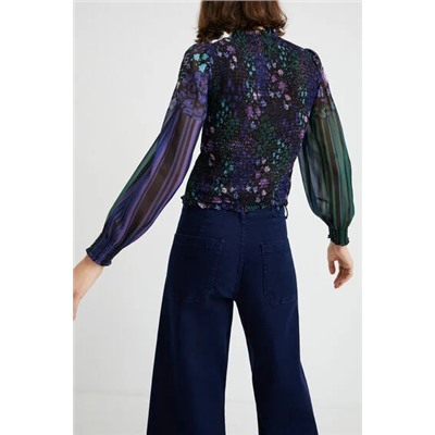 Blusa ajustada floral