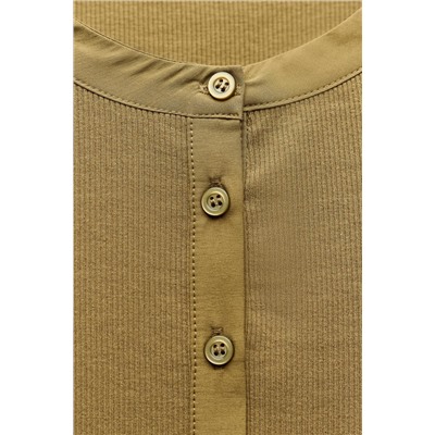 RIBBED T-SHIRT WITH BUTTONS