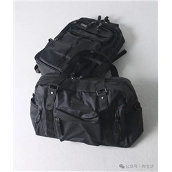 Сумка и рюкзак   ⚫️Calvin Klein  Изготовлен на ориг.фабрике изготовителя. Выполнены из водонепроницаемой ткани. Размеры на фото