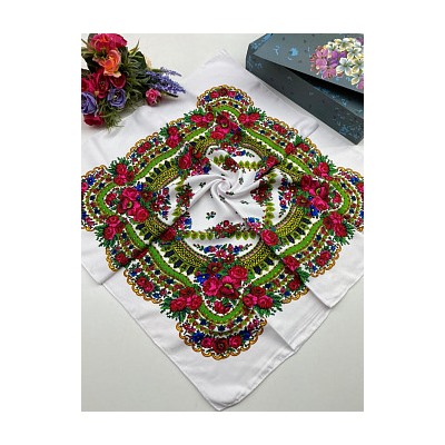 Платок женский с цветочным орнаментом (70*70 см.) арт. 252563