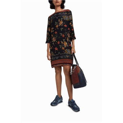 Vestido recto floral