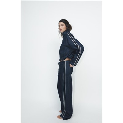 PANTALÓN DENIM BANDA LATERAL