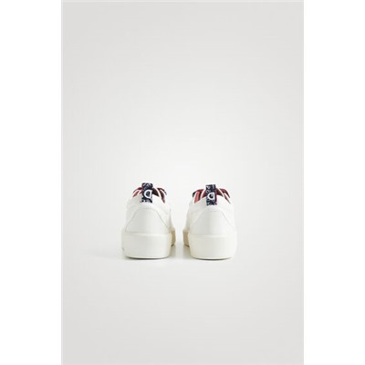 Sneakers cordones doble estampado