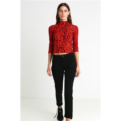 Pantalón largo slim
