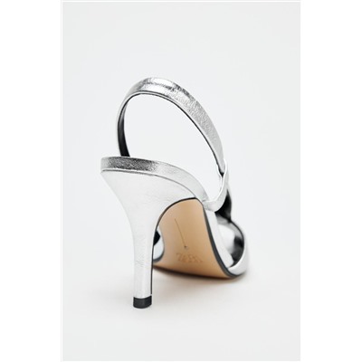 LEATHER OPEN-TOE SANDALS
