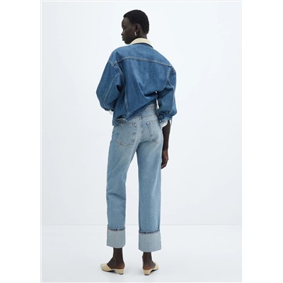 Jeans rectos bajo vuelto