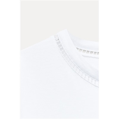 LACE TRIM T-SHIRT