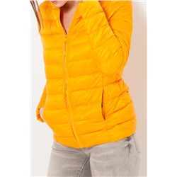 Anorak Amarillo