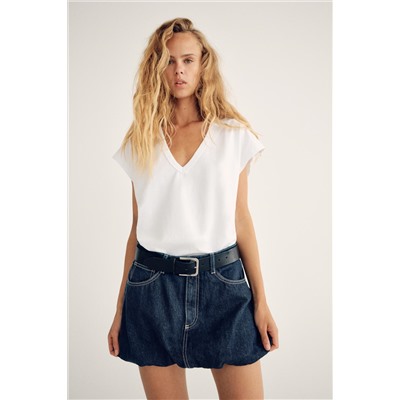 FADED-EFFECT T-SHIRT WITH A V-NECKLINE