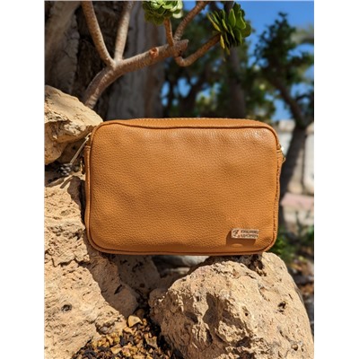 Pelle 21-20 (370) Cuero