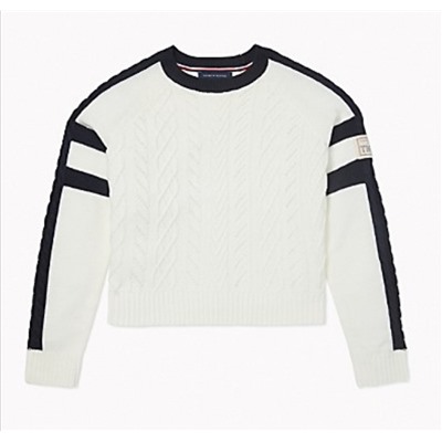 ESSENTIAL CABLE-KNIT SWEATER