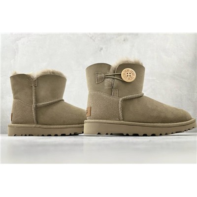 UG*G Bailey Mini Bailey Button II Boot