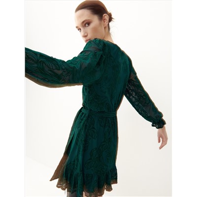 Gemustertes kleid