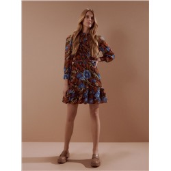 Gemustertes kleid