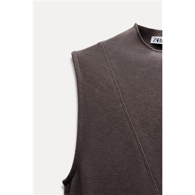 HIGH NECK TOP