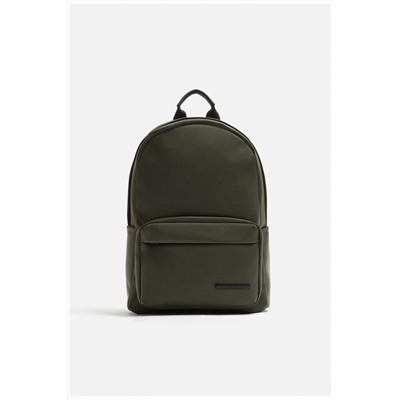 MOCHILA ENGOMADA