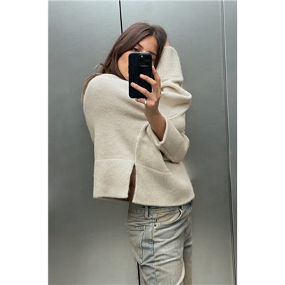 KNIT SWEATER WITH TRIMS