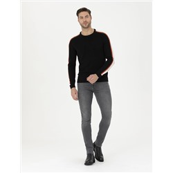 Siyah Slim Fit Bisiklet Yaka Triko Kazak