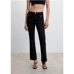 Jeans flare bolsillos -  Mujer | MANGO OUTLET España