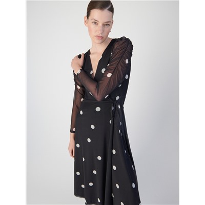 Gepunktetes Kleid