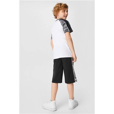Set - Kurzarmshirt und Sweatshorts - 2 teilig