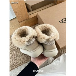 Новая модель теплых и удобных UG*G Sta*r and Moo*n