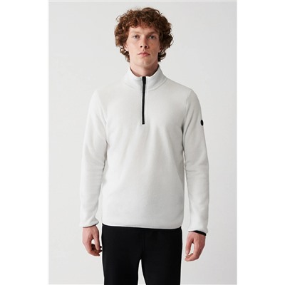 Avva Erkek Beyaz Dik Yaka Soğuğa Dayanıklı Yarım Fermuarlı Standart Fit Normal Kesim Polar Sweatshirt E00 E001068