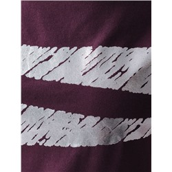 Нарядная футболка с блестящим принтом