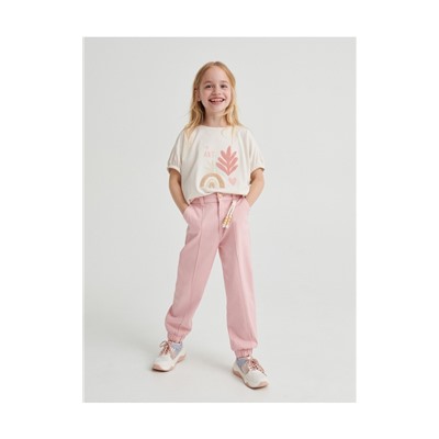Trousers with cargo pockets