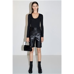 Short de piel Negro