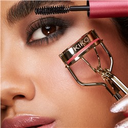 a holiday fable  on the go lash kit