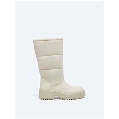 KNEE-HIGH SNOW BOOTS