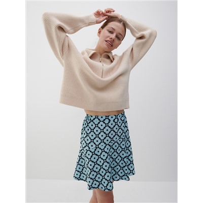 Patterned mini skirt