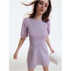 Kleid mit hohem Viskoseanteil