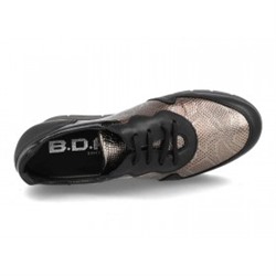 1032 - BDA
                DEPORTIVOS DE MUJER