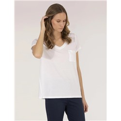 Beyaz Comfort Fit V Yaka Basic Tişört