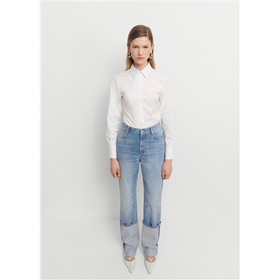 Jeans rectos bajo vuelto