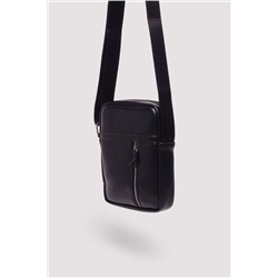 Bolso mediano cruzado negro