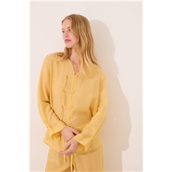 Pijama camisero largo satén amarillo