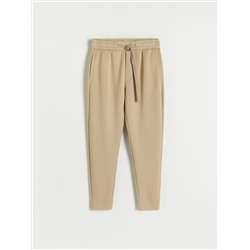 Chinohose mit Gürtel