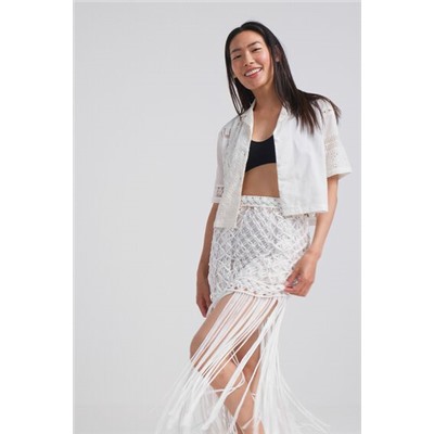 Minifalda de macramé con flecos