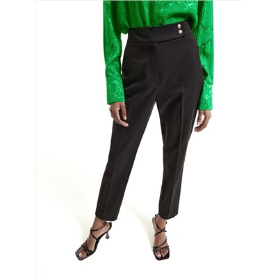 Zigarettenhose mit Bügelkante